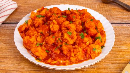 CAVOLFIORE IN UMIDO: con il pomodoro il tuo contorno sarà ancora più delizioso!