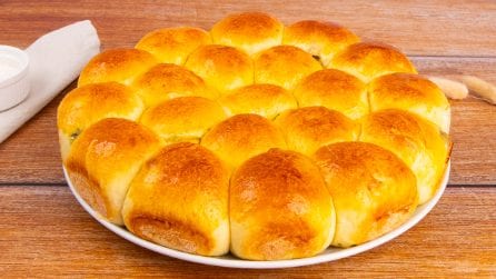 VEGETARIAN DANUBIO SAVORY BREAD: very soft and filled with seasonal vegetables!