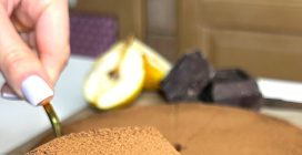 You'll love this 2 INGREDIENTS CAKE!