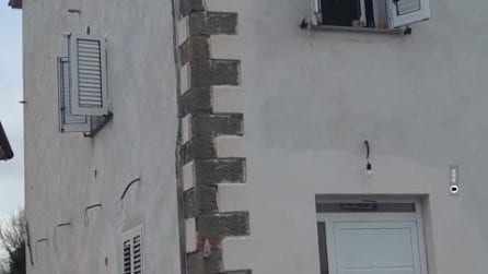 Famiglia sterminata da fuga di monossido di carbonio a Lucca: sequestrata la casa e la caldaia