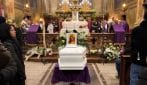 Nizza Monferrato, i funerali di Zoe Trinchera uccisa a 17 anni dall'ex fidanzato