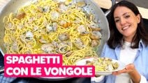 SPAGHETTI ALLE VONGOLE: con un SUGHETTO SPAZIALE e senza TRACCIA DI SABBIA!