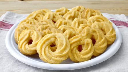 Pasta di Meliga (Italian Cornmeal Butter Cookies)