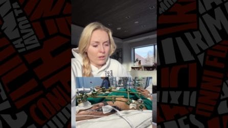 Lindsey Vonn racconta il calvario dopo l'infortunio alle Olimpiadi: "Rischiavo l'amputazione"