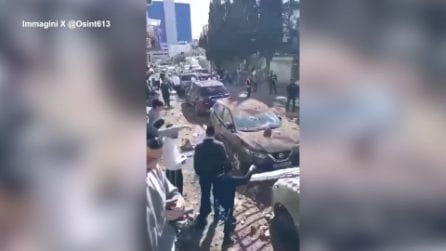 Frammenti di missili nel centro di Israele, almeno 6 feriti, uno è grave