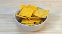 CHICKPEA CRACKERS: extra CRUNCHY and ready in A FEW MINUTES