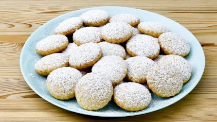 BISCOTTI CON ALBUMI: fragranti e leggeri!