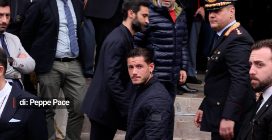 Il calciatore del Napoli Pasquale Mazzocchi ai funerali del bimbo Domenico Caliendo