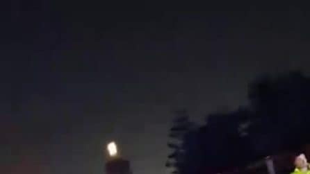 Napoli, auto si schianta e si ribalta sul viadotto della SS162Dir: incidente tra Barra e Ponticelli