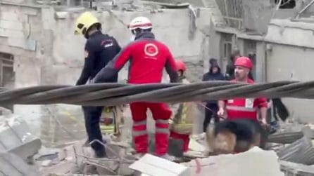 Guerra, in Iran, la Croce Rossa presta soccorso ai feriti a Teheran