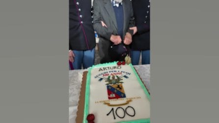 Festa alla Scuola Militare Nunziatella, l'ex allievo Arturo Amendolara compie 100 anni
