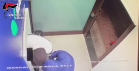 Assalto al bancomat nel Catanese con inseguimento e arresto