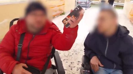 Due disabili in carrozzina al seggio a Ercolano: "Cabine elettorali irraggiungibili, non abbiamo potuto votare"