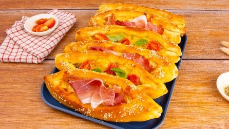 PIZZA BOATS: they're really tempting!