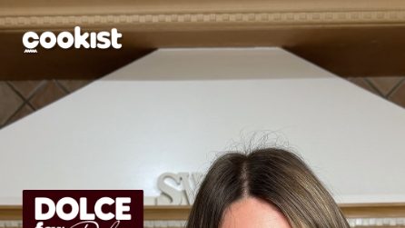 UOVA COLORATE CON FOGLIA