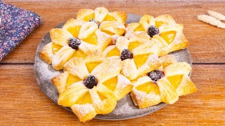 SFOGLIATINE ALL’ANANAS: sono buonissimi e li fai in un attimo!