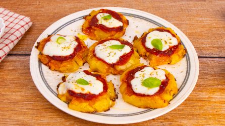 PIZZETTE DI PATATE: farai un figurone a tavola con questa ricetta veloce e squisita!