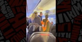 Il calciatore Endrizzi cacciato da un aereo dopo aver urlato "bomba" tra i passeggeri furiosi