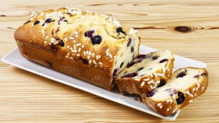 BLUEBERRY pound cake: fragrant and super soft!