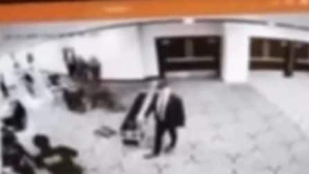 Il blitz nell'hotel Hilton a Washington: così è stato fermato l'attentatore di Trump