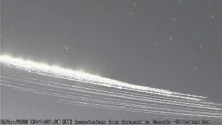 Parte di un razzo cinese si disintegra nel cielo d'Italia: le immagini dell'evento del 13 aprile