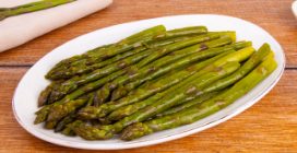 STEAMED ASPARAGUS: a light and nutritious side dish!