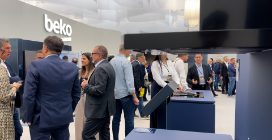 Beko presenta la nuova linea di elettrodomestici al Salone del Mobile: la tecnologia che scompare