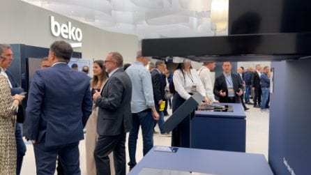 Beko presenta la nuova linea di elettrodomestici al Salone del Mobile: la tecnologia che scompare