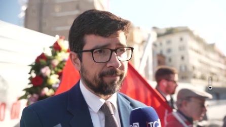 Torre dei Conti , cerimonia in ricordo dell'operaio Stroici morto nel crollo: oggi la riapertura