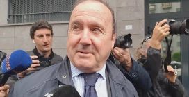 L'arrivo di Gervasoni per l'interrogatorio davanti al Pm: "Rispetto il lavoro della magistratura"