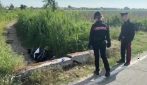 Moto esce di strada a Tribiano nel Milanese: morti due giovani di 25 e 26 anni