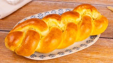 STUFFED BRAIDED BRIOCHE: the soft and tasty leavened product!