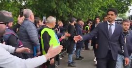 La contestazione ai calciatori del Torino nel giorno del ricordo di Superga
