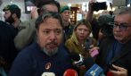 Il deputato M5s Carotenuto in aeroporto a Roma: "Picchiati e chiamati per numero"