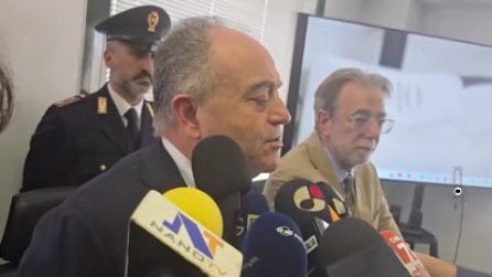 Poliziotti corrotti rubavano i dati sensibili dei cittadini per rivenderli: tra le vittime cantanti e attori