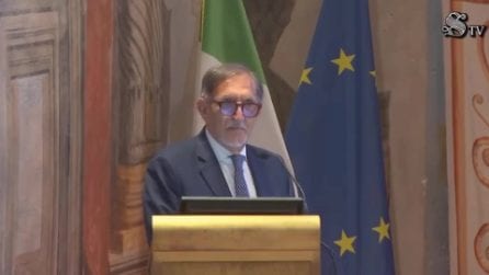 L'allusione sessista di La Russa: "Una seduta a tre con la Gelmini e la Carfagna non è male..."