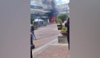Incendio nel centro commerciale "Il Borgo" di via Stadera, le fiamme partite da un negozio