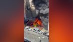 Incendio al Rione Sanità, colonna di fumo nero visibile in tutta Napoli