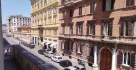Blackout al Sallustiano a Roma, suona l'allarme delle auto: uffici, ristoranti e case senza corrente