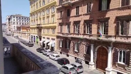 Blackout al Sallustiano a Roma, suona l'allarme delle auto: uffici, ristoranti e case senza corrente