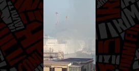 Incendio nel porto di Napoli, fiamme sulla nave GNV: nube di fumo e puzza acre in città
