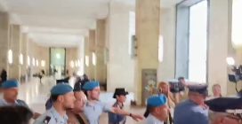 L'arrivo di Gianluca Soncin in tribunale a Milano: è accusato del femminicidio di Pamela Genini