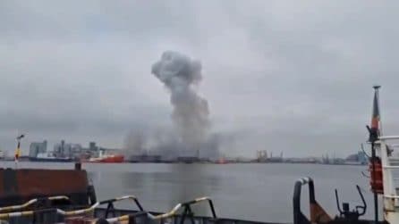 Drone navale esplode nel porto di Costanza, in Romania: nessun ferito, ma area evacuata