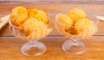 APRICOT ICE CREAM: super easy to make and super fresh!