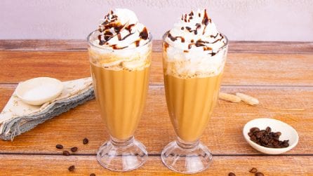 HOMEMADE FROZEN CAPPUCCINO: delicious and refreshing, ready in just minutes!