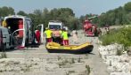 Finiscono nell'Adda e vengono travolti dalla corrente: 18enne riesce a salvarsi, morto un 67enne