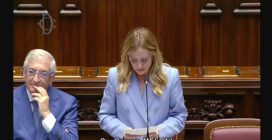 Meloni se la prende con i vannacciani: "Non siete la vera destra, aiutate la sinistra"