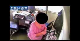 Biglietti contraffatti per intascare la differenza dei pedaggi: casellanti della A20 indagati 