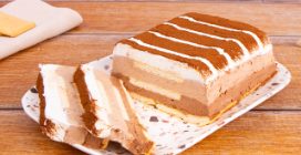 LAYERED ICE CREAM DESSERT: fresh and delicious!