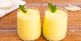 MANGO LASSI: the thirst-quenching Indian drink that's halfway between a smoothie and a milkshake!